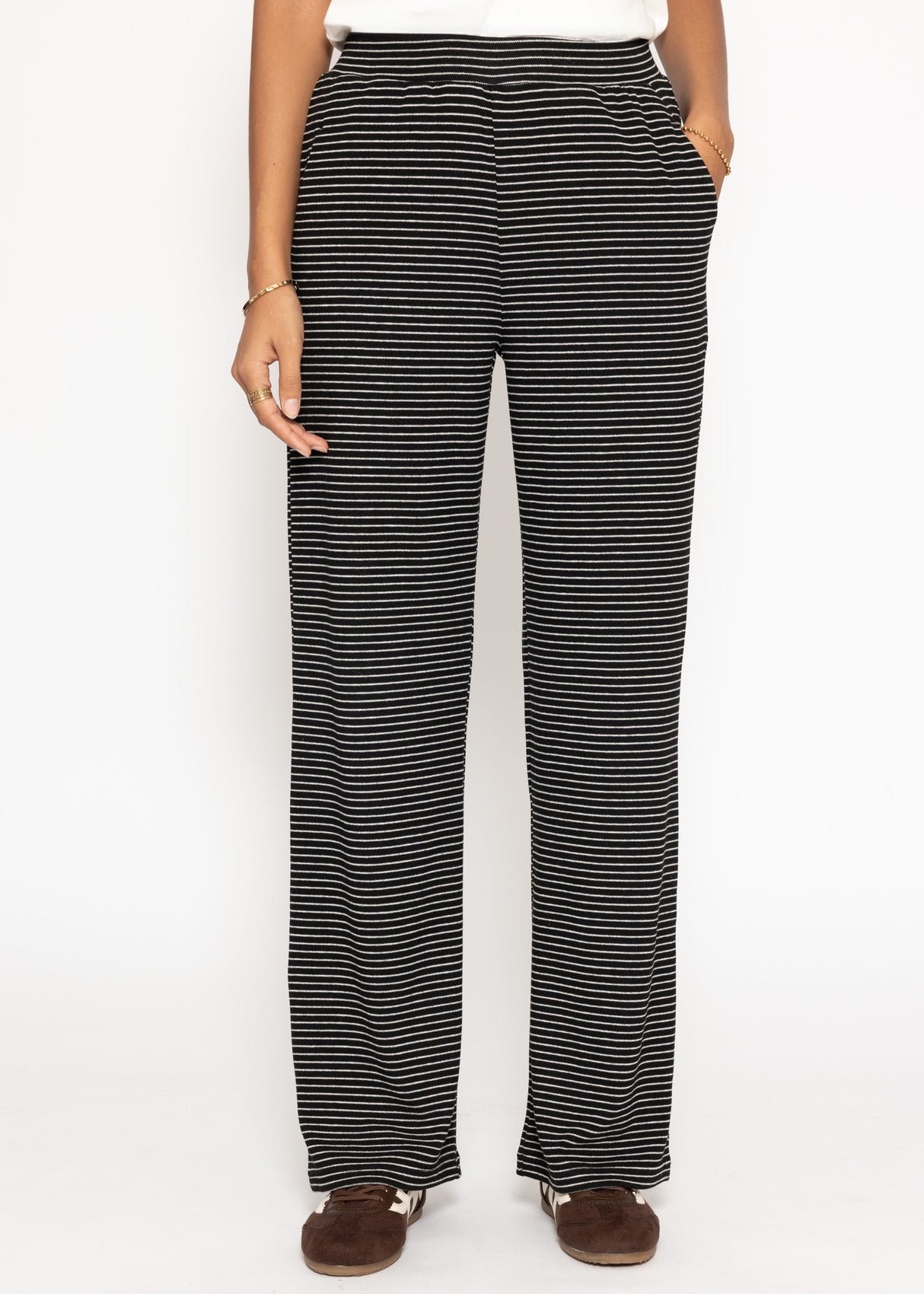 Loungewear trousers with stripes - black