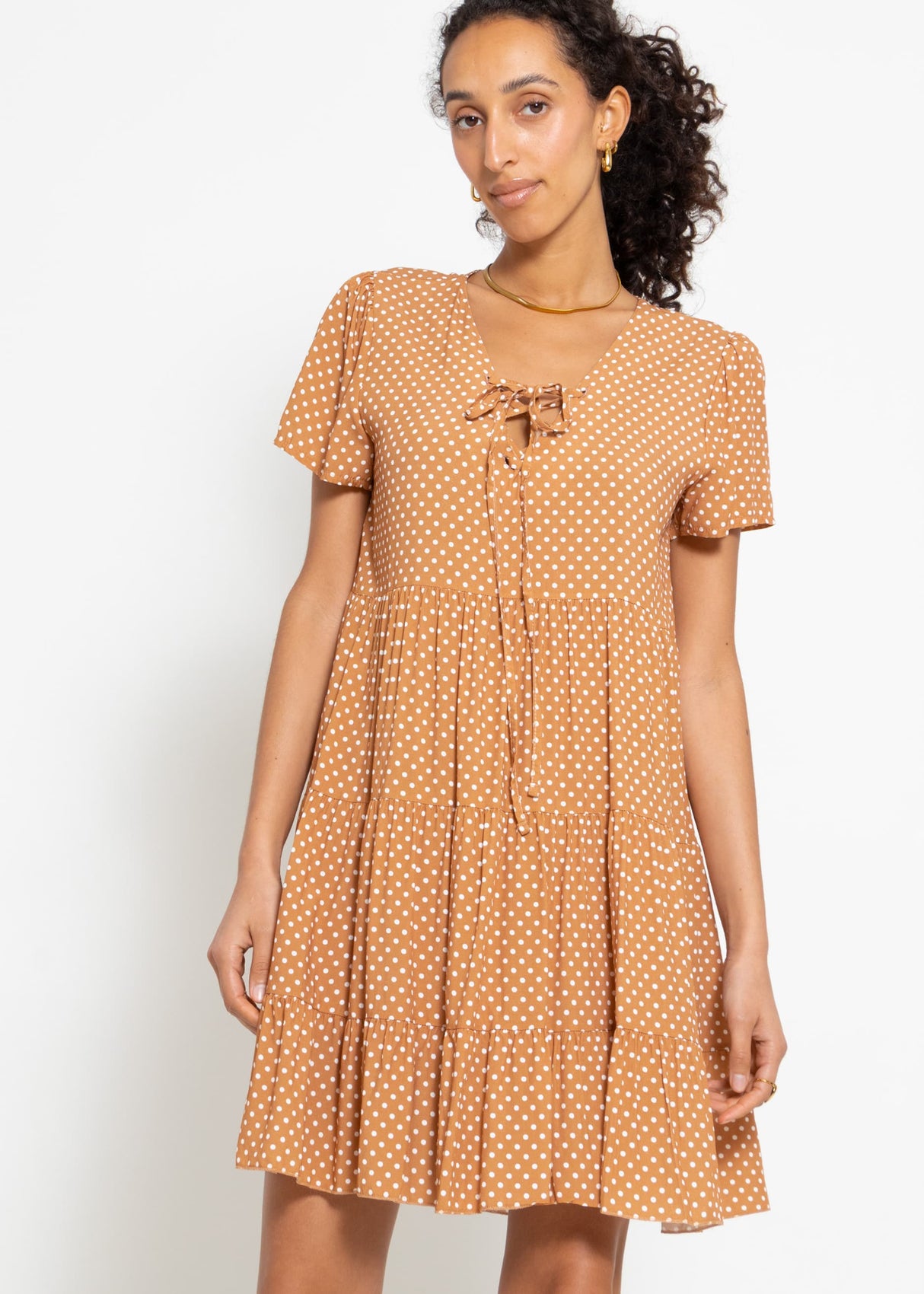 Airy dress with polka dot print - brown