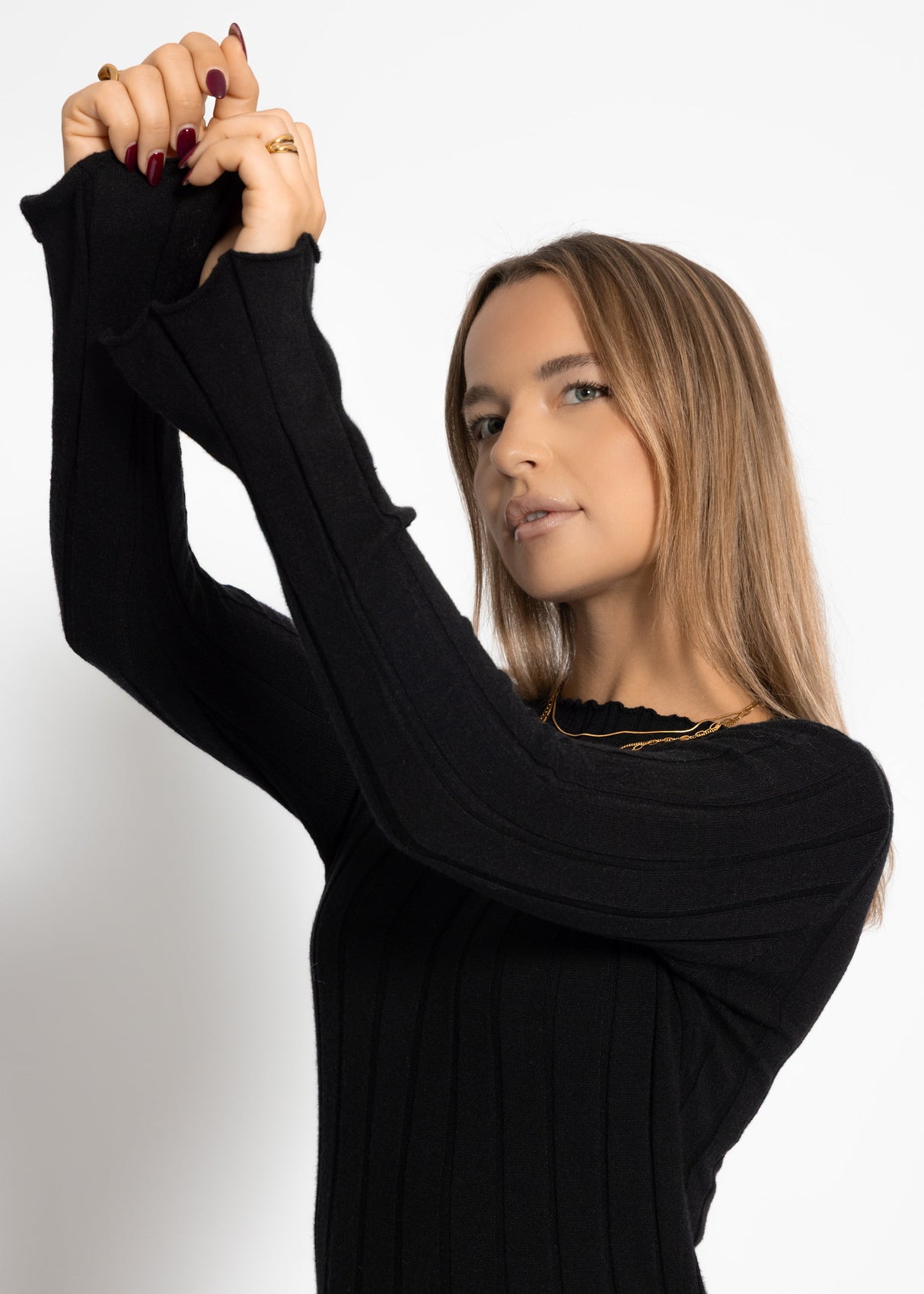Maxi knit dress with ribbed look - black