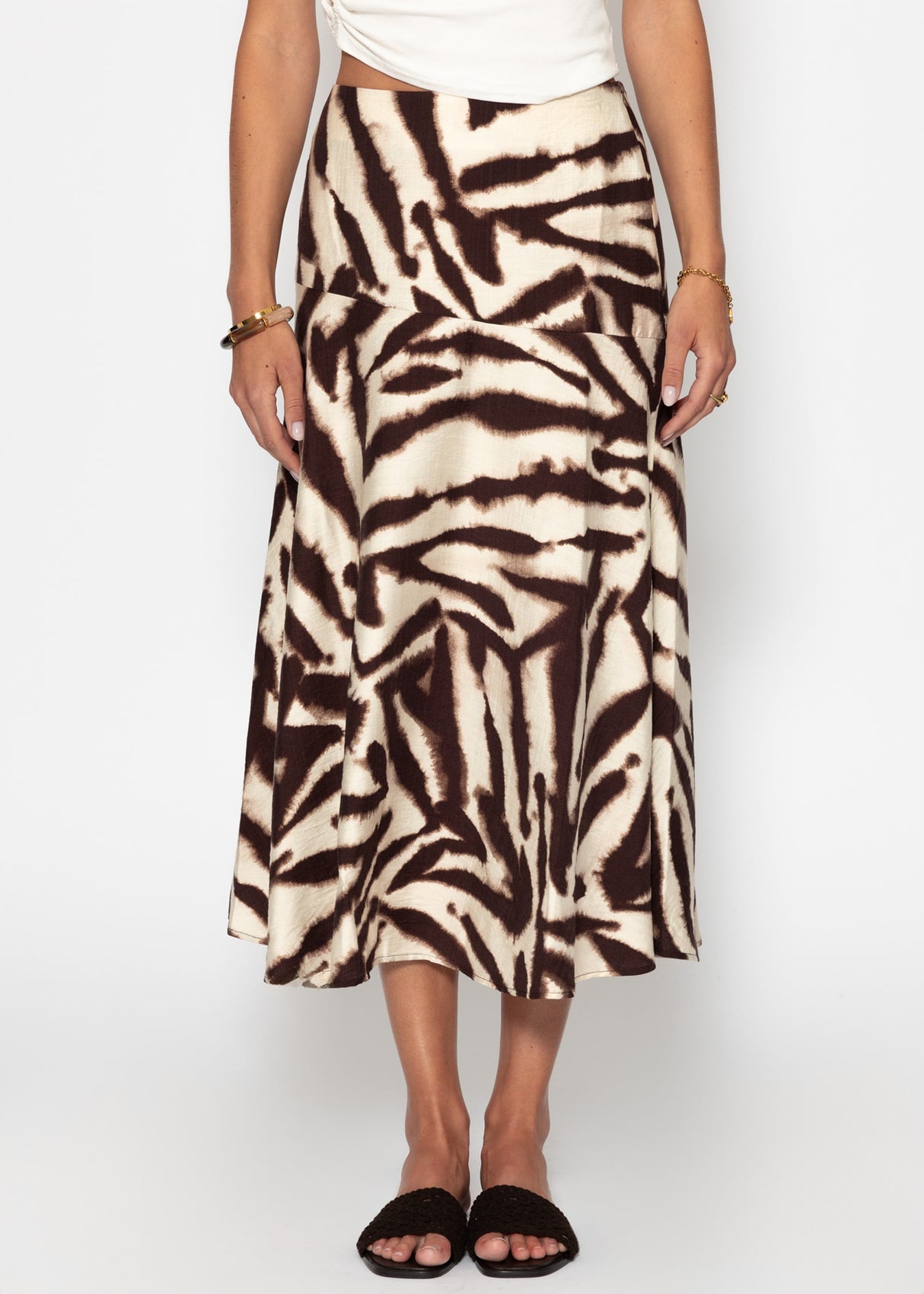 Maxi skirt with print - brown