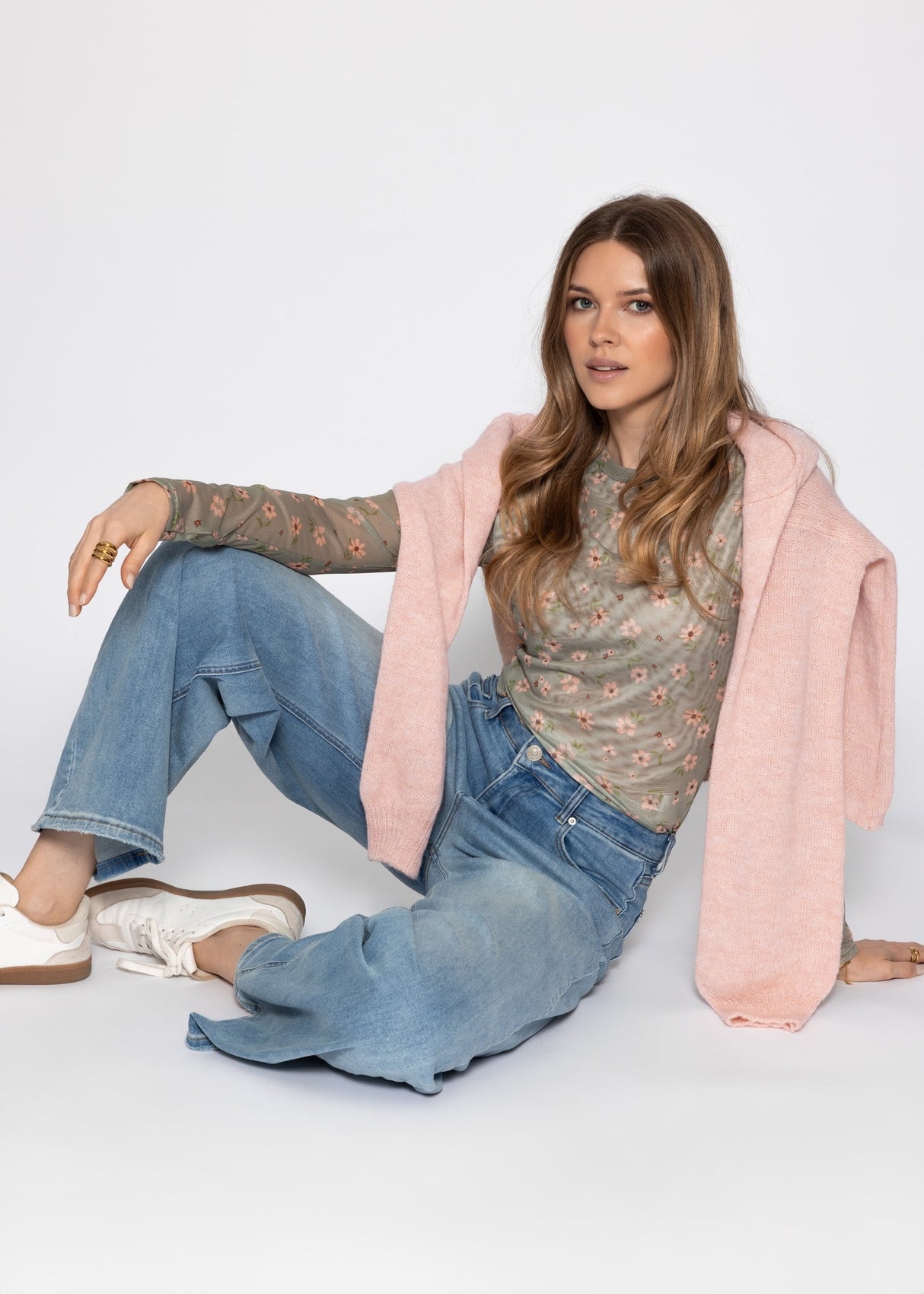 Mesh long-sleeved shirt with floral print - green