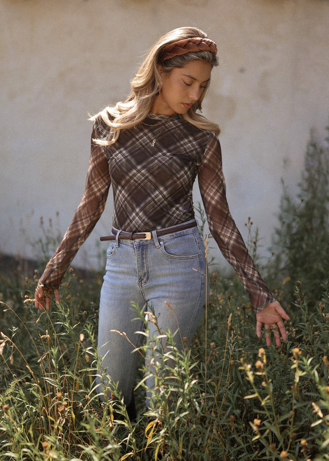 Mesh Langarmshirt mit Karo-Muster - braun
