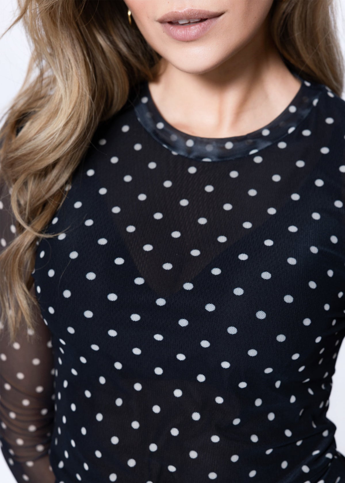 Mesh Langarmshirt mit Punkten - schwarz