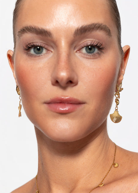 Shell earrings - gold