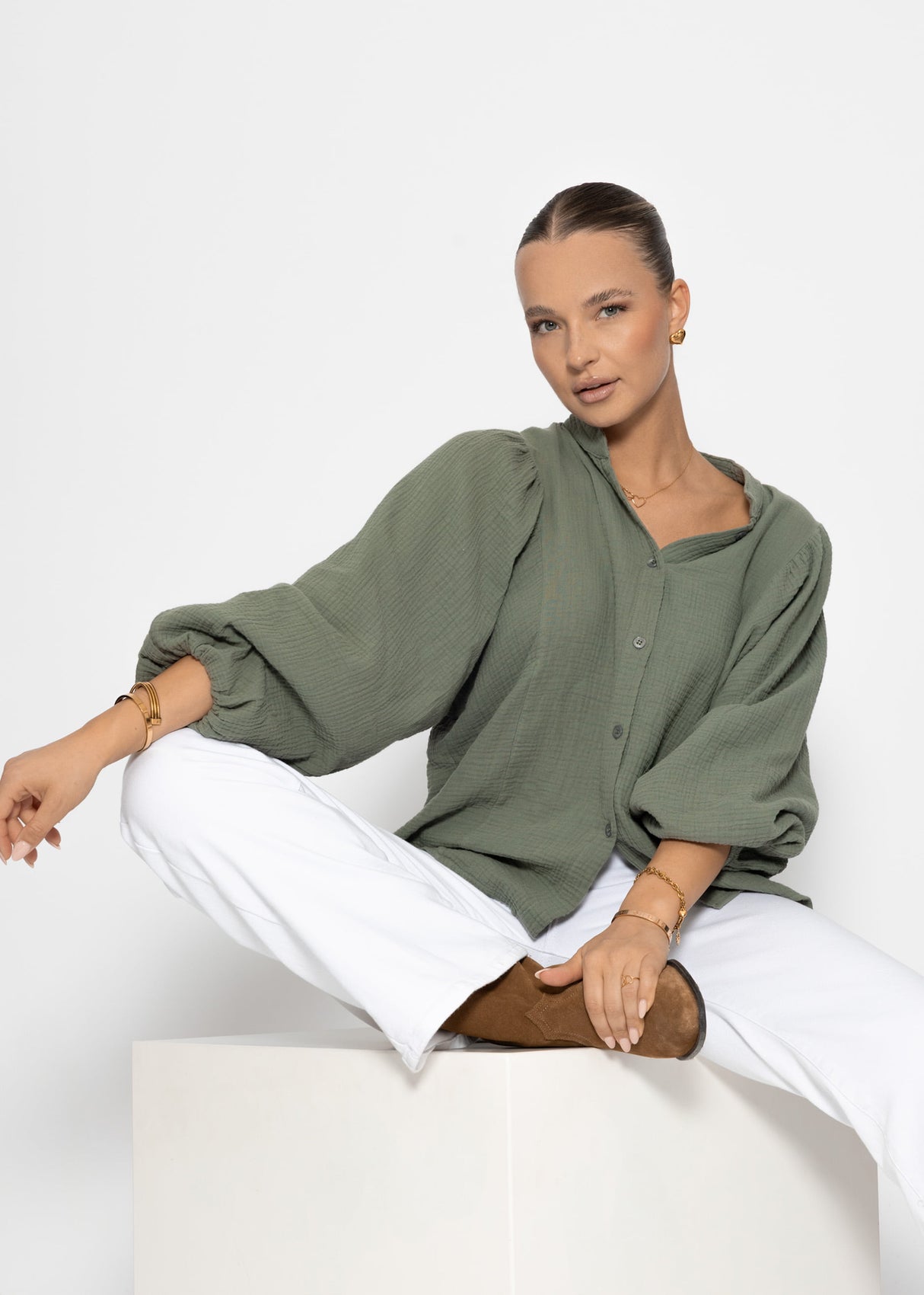 Muslin blouse with batwing sleeves - olive green