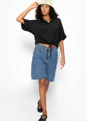 Musselin blouse with a pull tape - black
