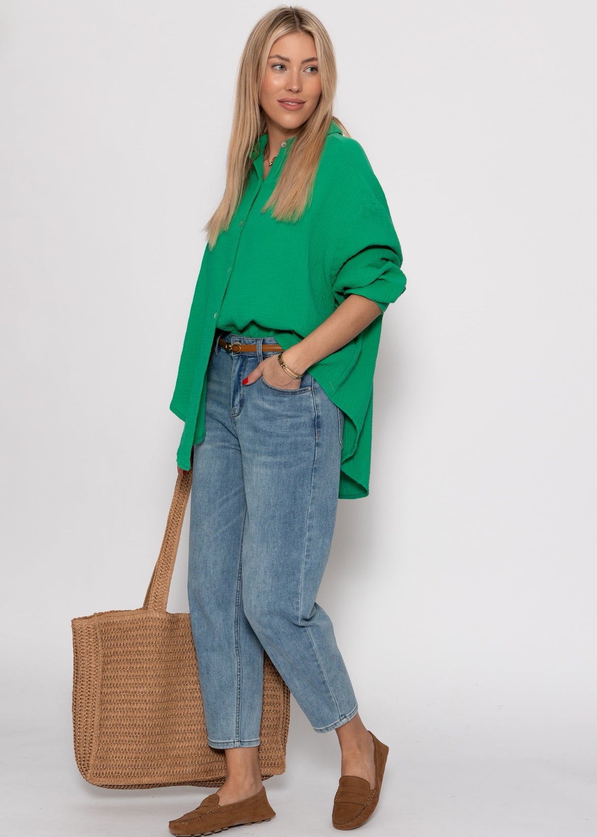 Muslin blouse oversize, short, green