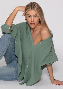 Musselin Bluse oversize, kurz, salbeigrün