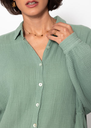 Muslin blouse oversize, short, sage green