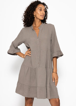 Musselin dress with ruffles - taupe