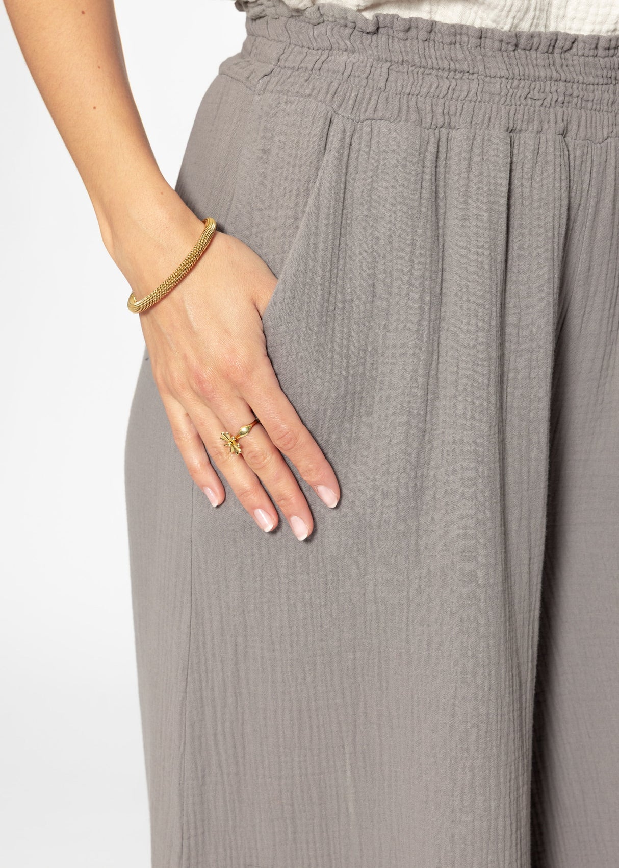 Musselin Pants mit weitem Bein - taupe