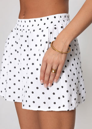 Musselin Shorts mit Punkten - weiß