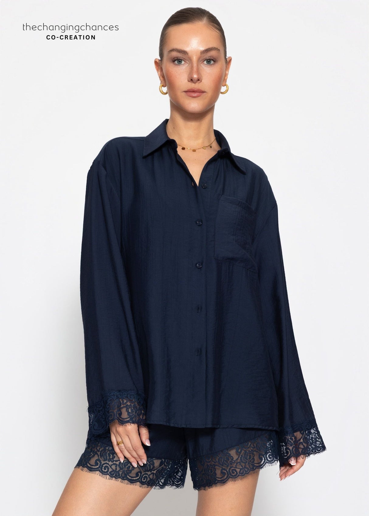 Oversize Bluse mit Spitzendetails - dunkelblau