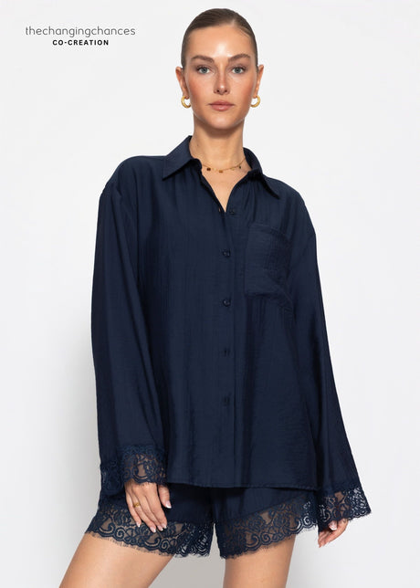 Oversize Bluse mit Spitzendetails - dunkelblau