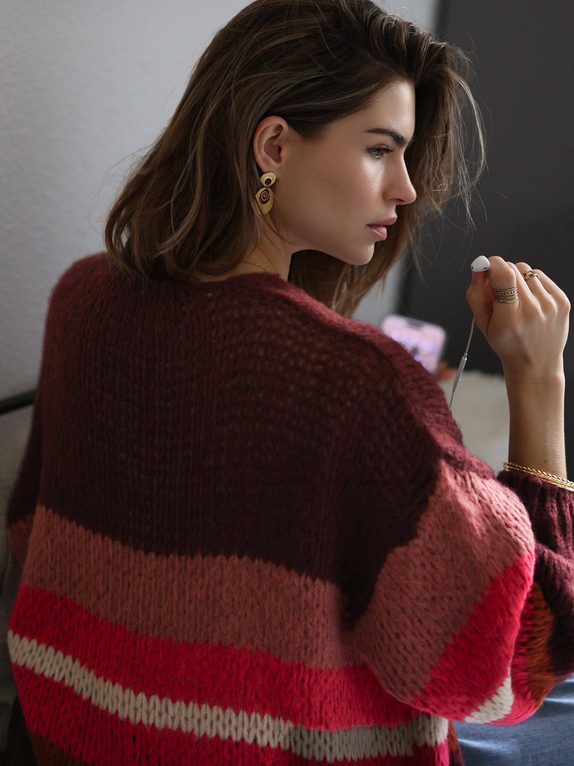 Oversize Cardigan mit Multicolor Streifen - burgundy