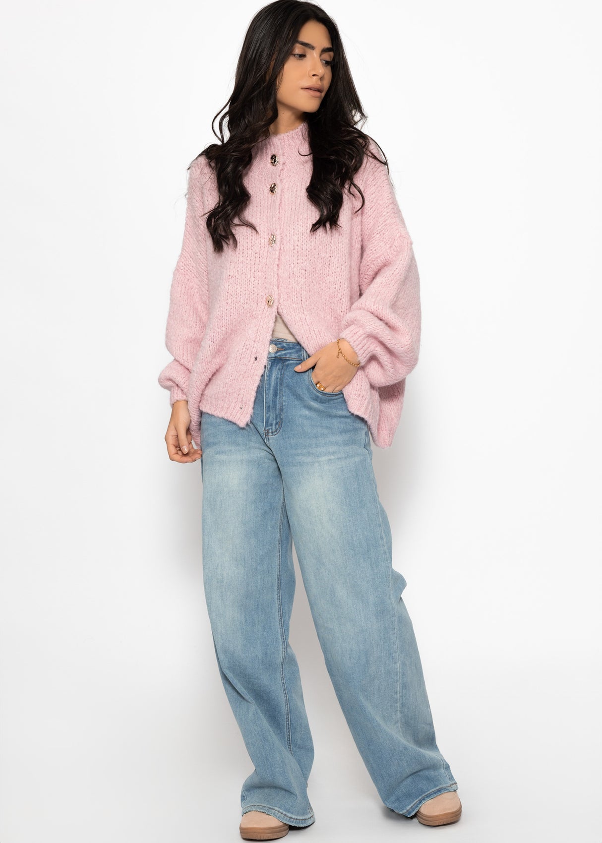 Oversized cardigan with decorative buttons - pink