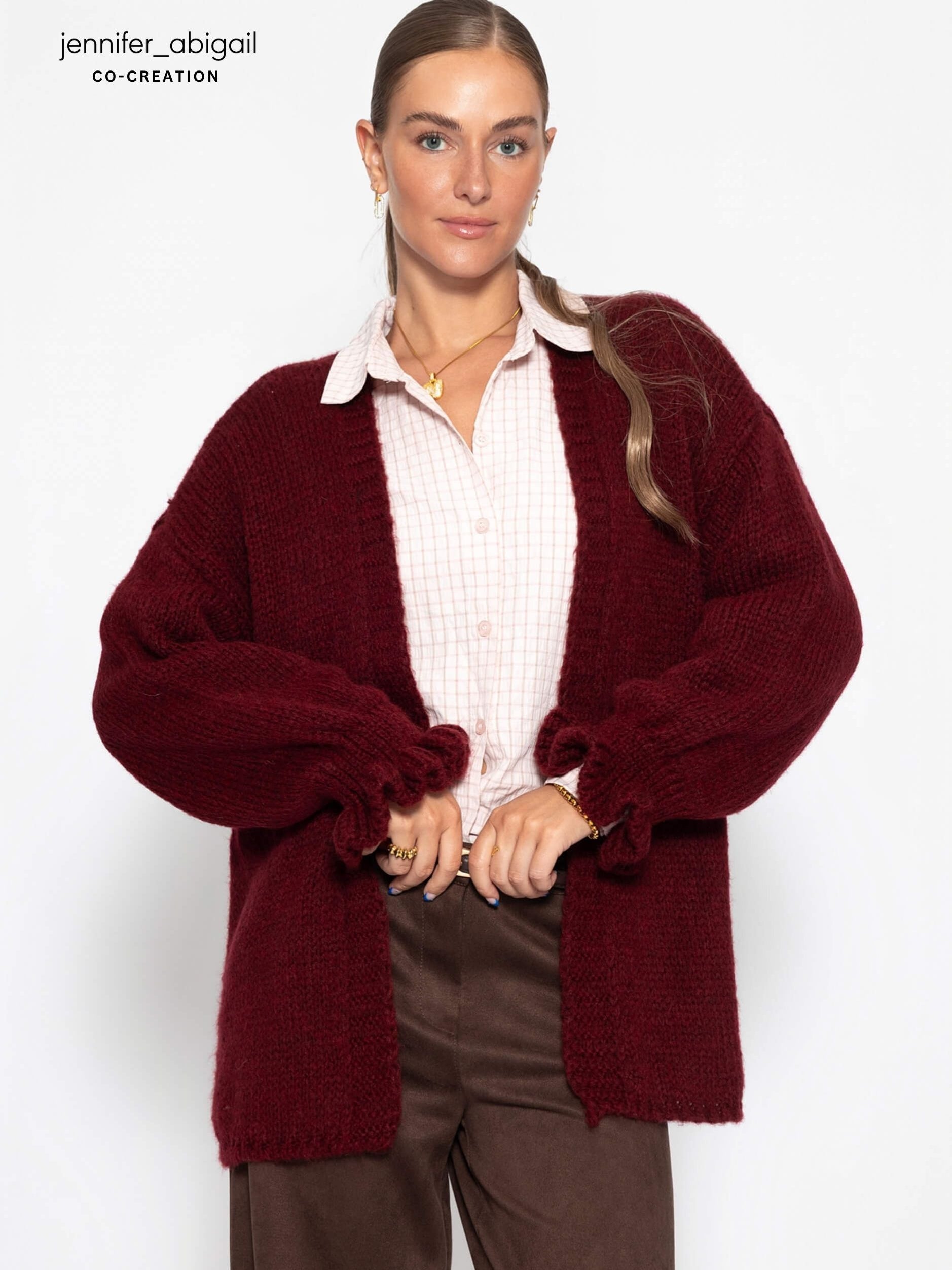 Oversized cardigan with flounce sleeves - burgundy