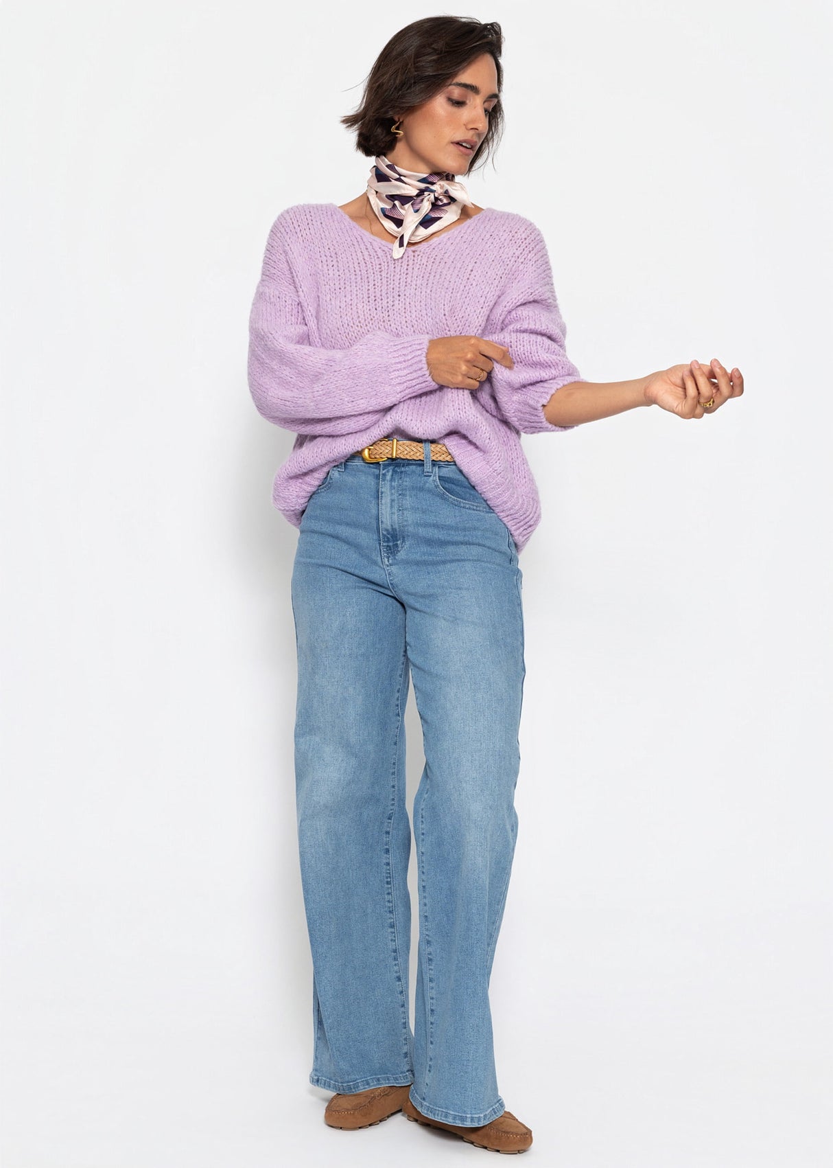 Oversize Pullover mit V-Ausschnitt  - lavendel