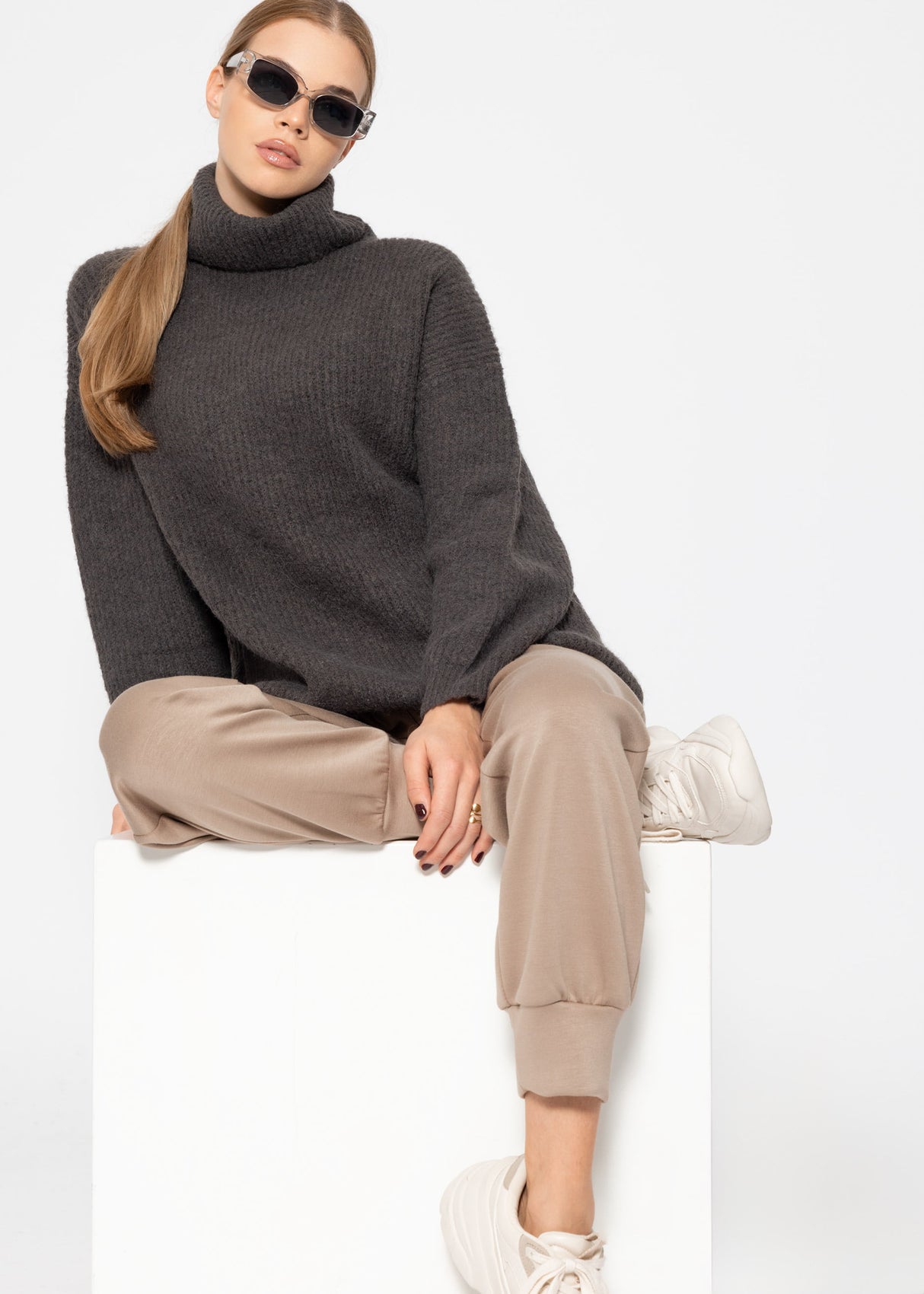 Oversized turtleneck sweater - anthracite