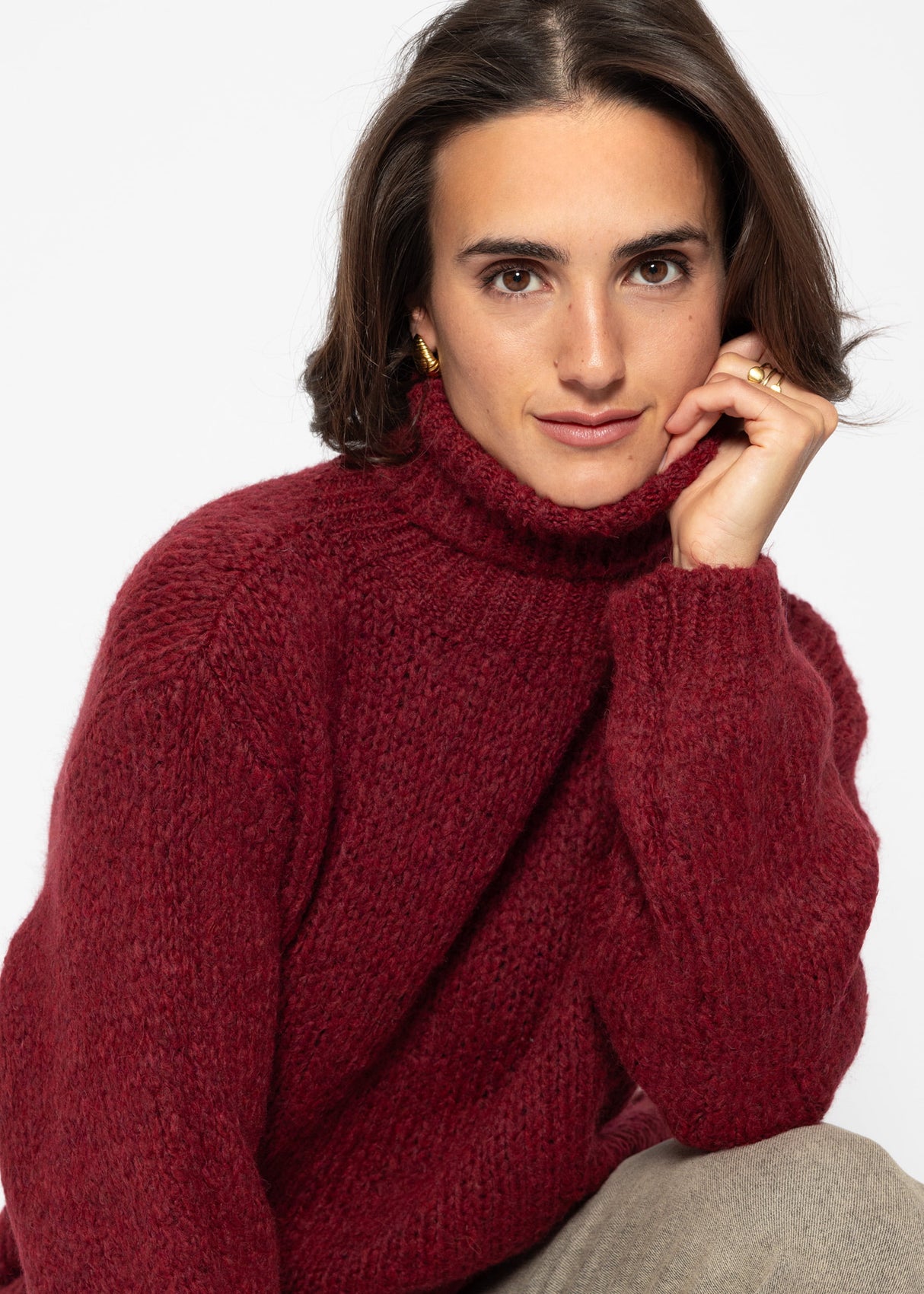 Oversized turtleneck sweater - burgundy