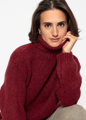 Oversized turtleneck sweater - burgundy