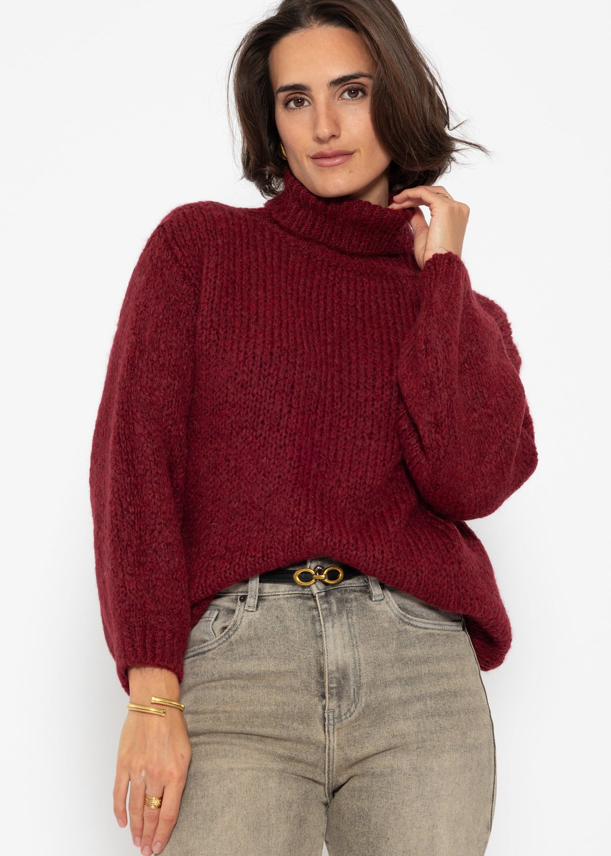 Oversized turtleneck sweater - burgundy
