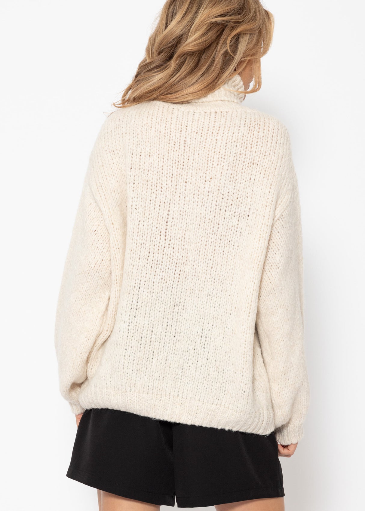 Oversized turtleneck sweater - light beige