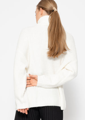 Oversize turtleneck sweater - off-white