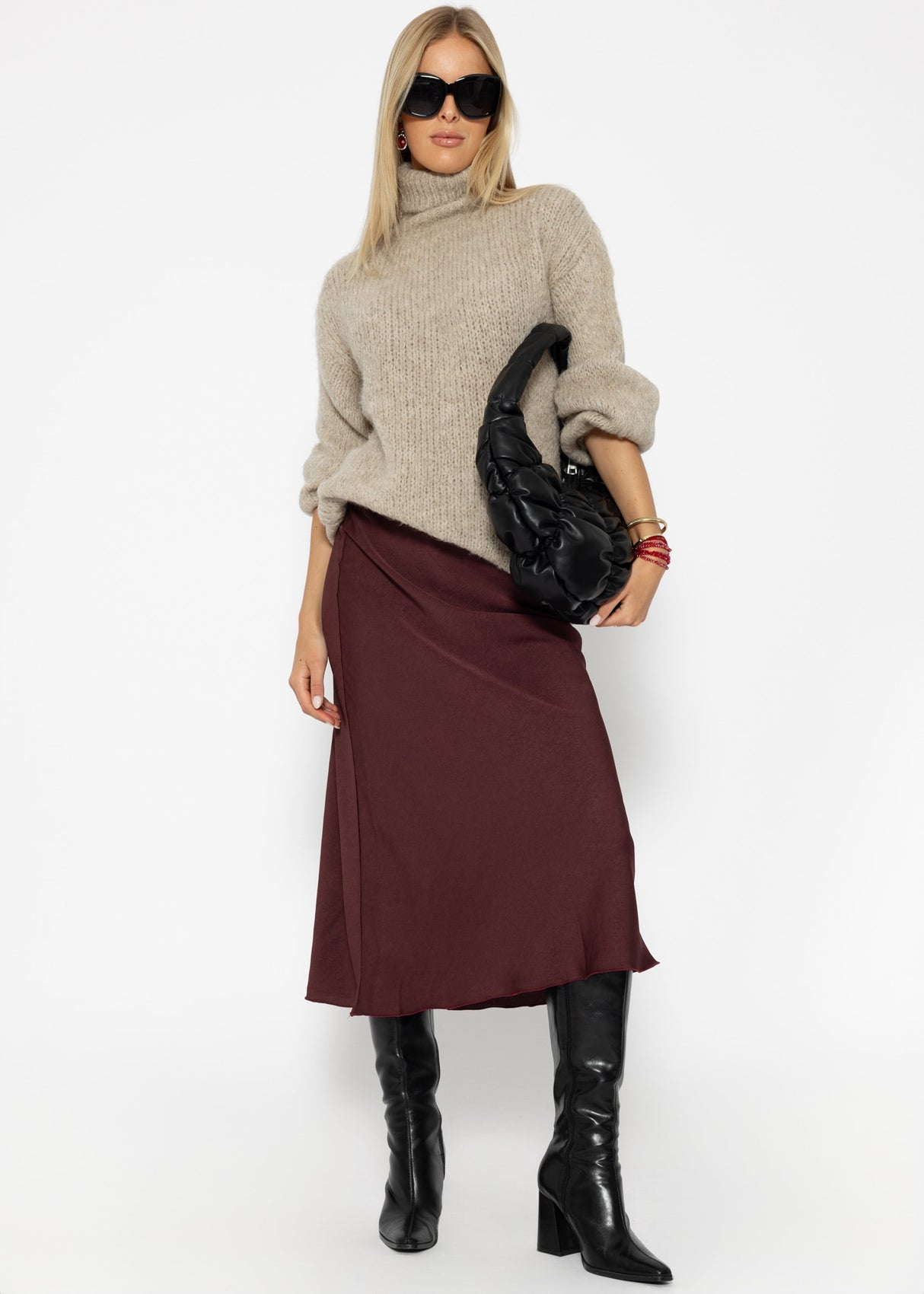 Oversized turtleneck sweater - beige