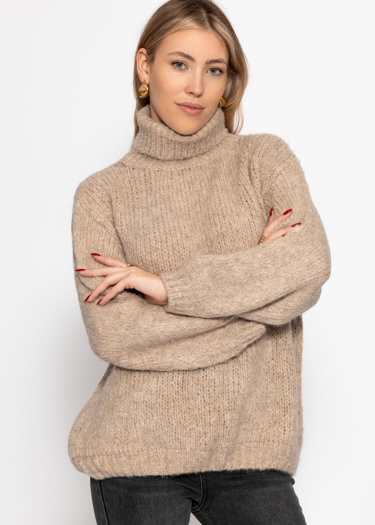 Oversized turtleneck sweater - beige