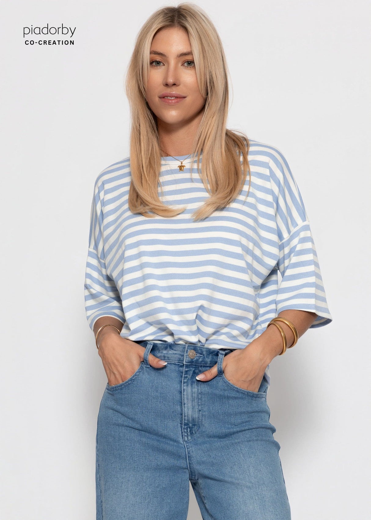 Oversize T-Shirt mit Streifen - blau-weiß