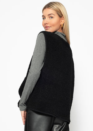 Oversized teddy vest - black