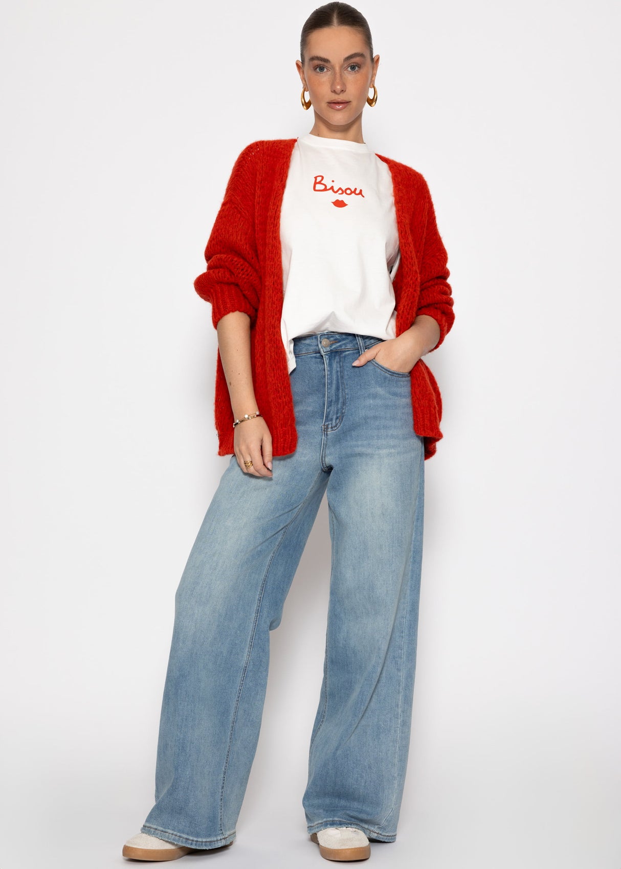 Oversize T-Shirt mit "BISOU" Print - offwhite