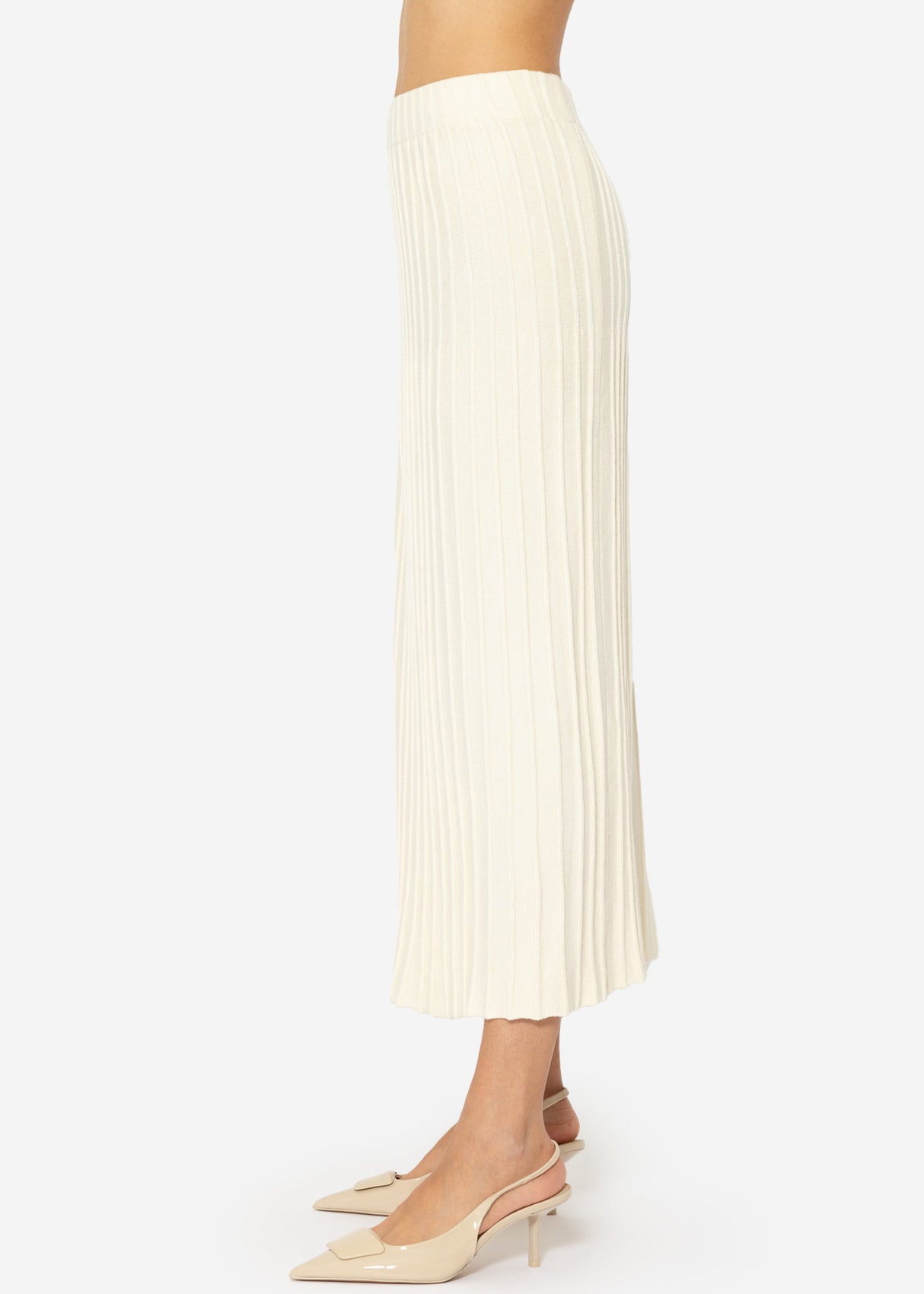 Pleated maxi knit skirt - off-white