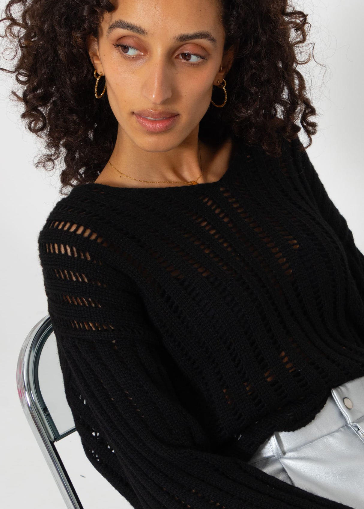 Ladder stitch sweater - black