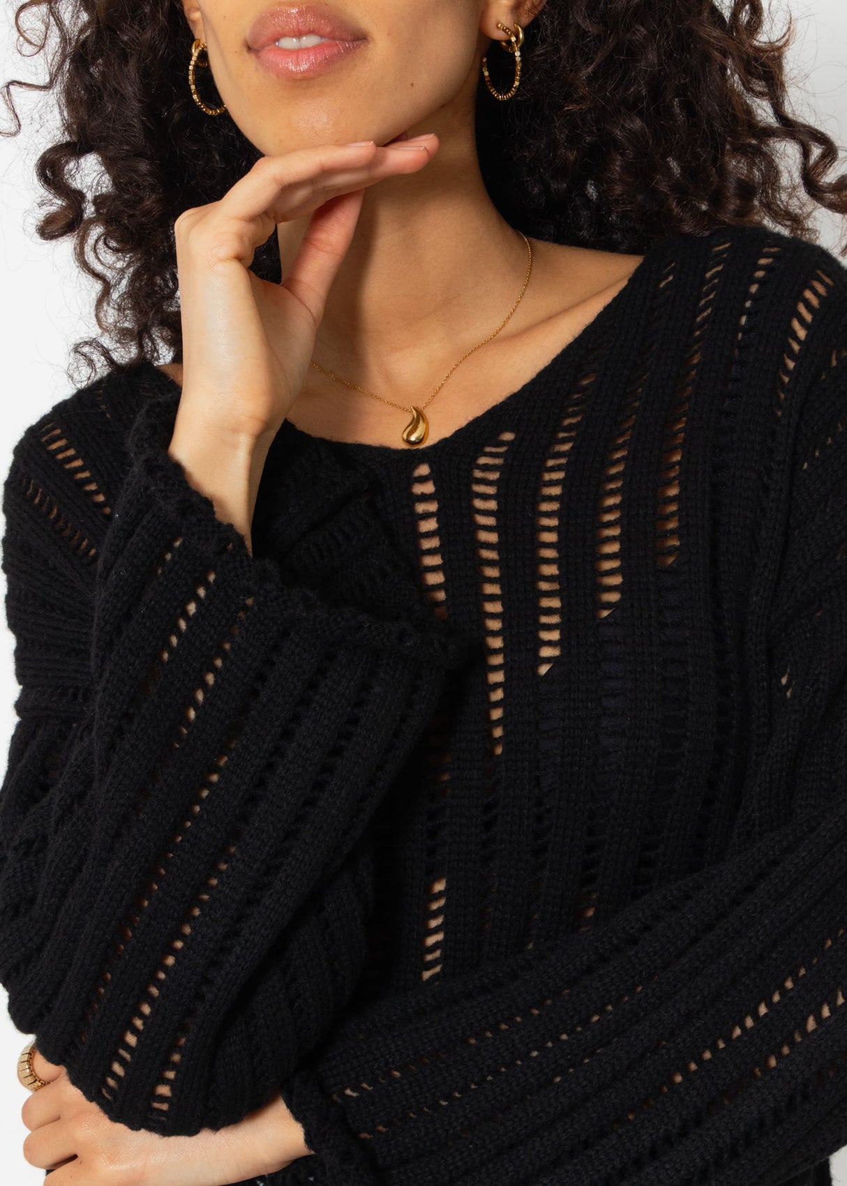 Ladder stitch sweater - black
