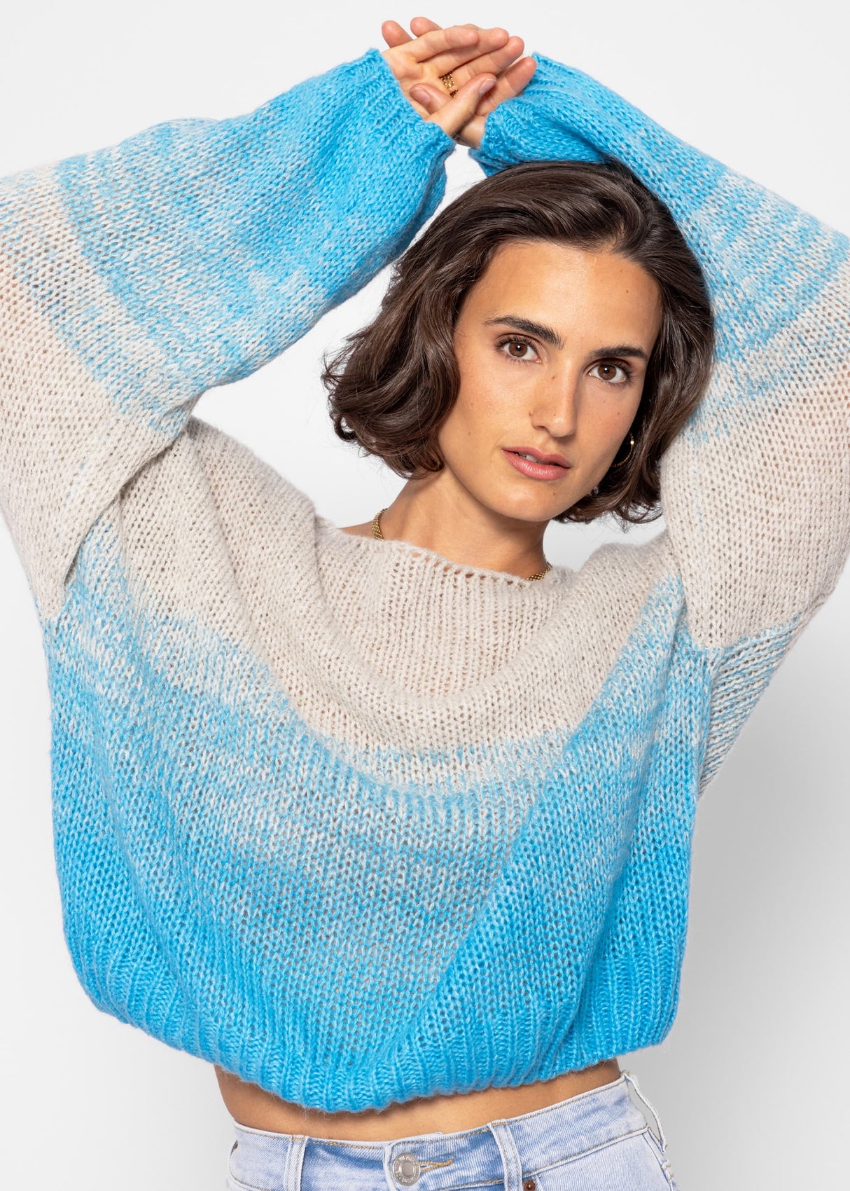 Sweater with balloon sleeves and color gradient - gray-blue