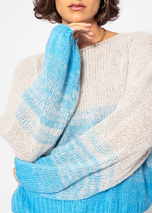 Sweater with balloon sleeves and color gradient - gray-blue