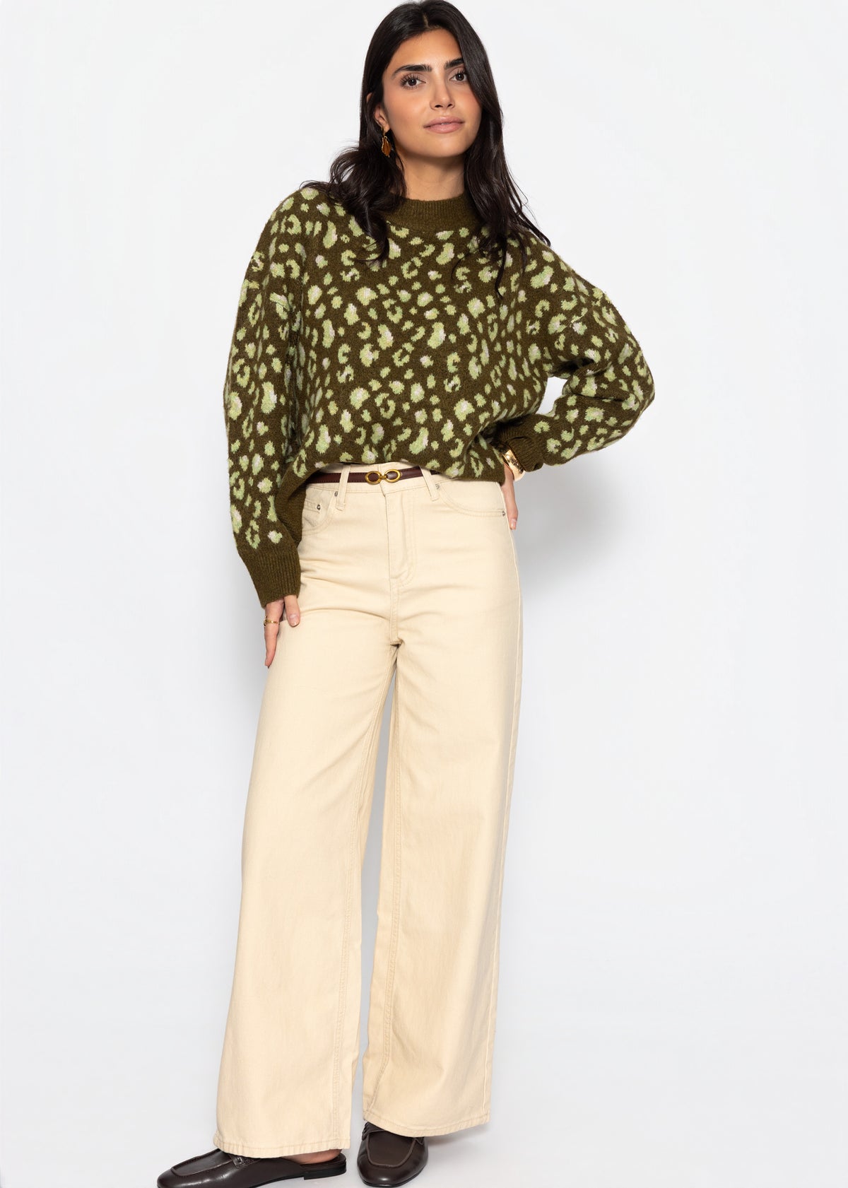 Pullover mit breiter Rippe und Leo-Muster - khaki