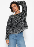 Pullover mit Leo-Muster - hellgrau
