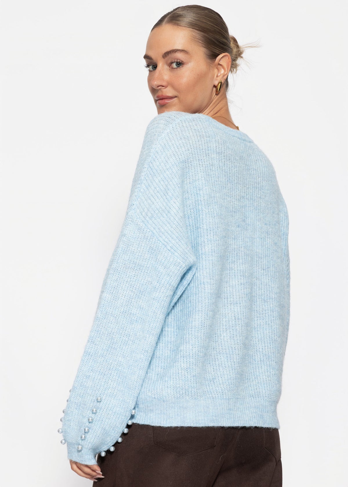 Pullover mit Perlendetails - hellblau