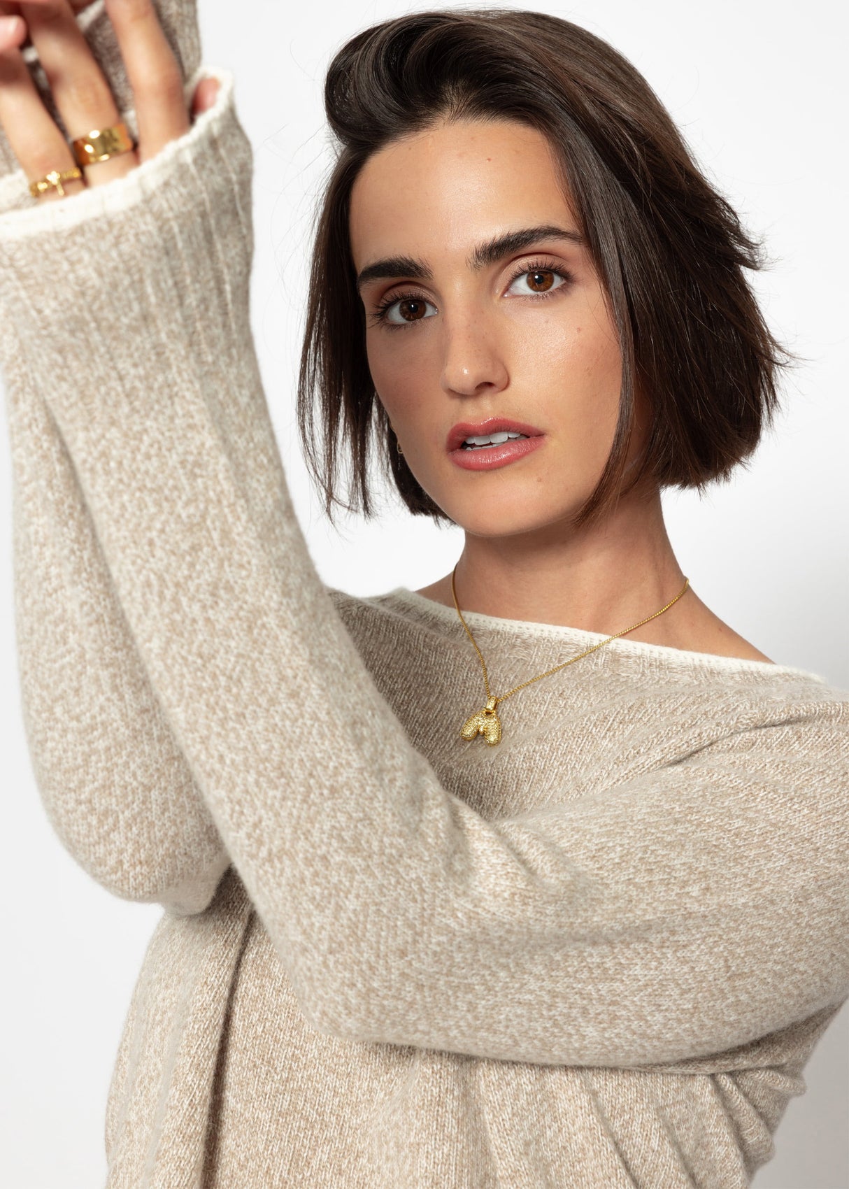 Sweater with raglan sleeves and contrast details - beige