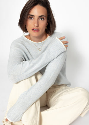 Pullover mit Raglanärmeln und Kontrastdetails - hellblau