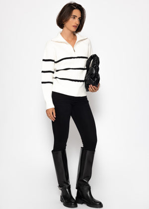 Sweater with zipper on the collar - off-white/black