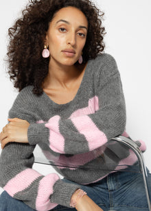 Sweater with pink stripes - grey