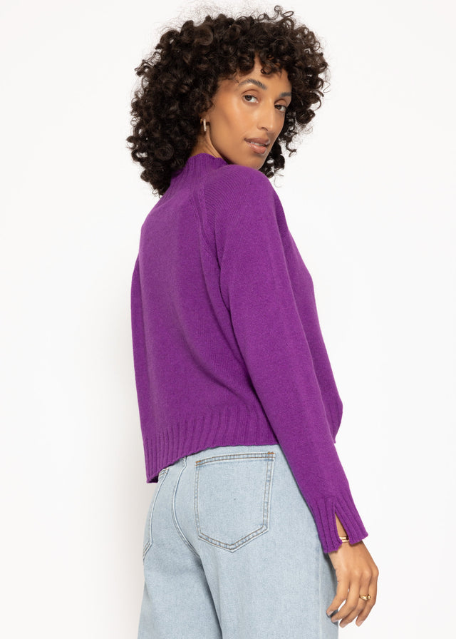 Pullover mit Stehkragen und Ärmelschlitzen - lila