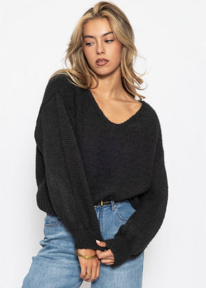 V-neck sweater - black