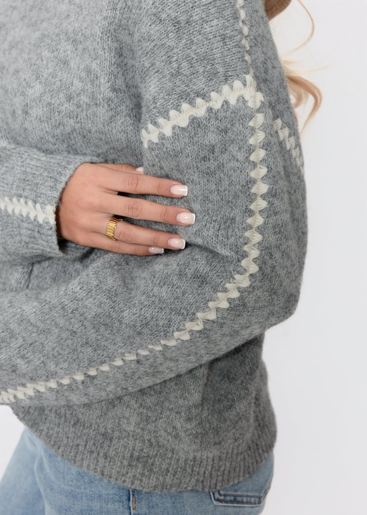 Jumper with decorative seams and wool content - grey