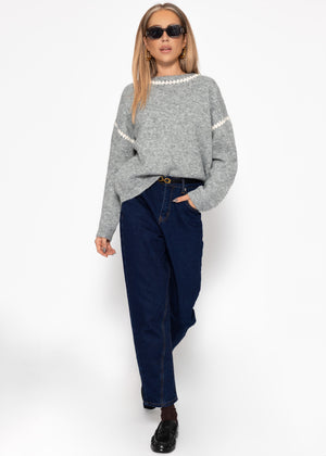 Sweater with decorative stitching - gray