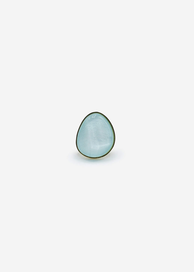 Ring mit hellblauem Schmuckstein - gold
